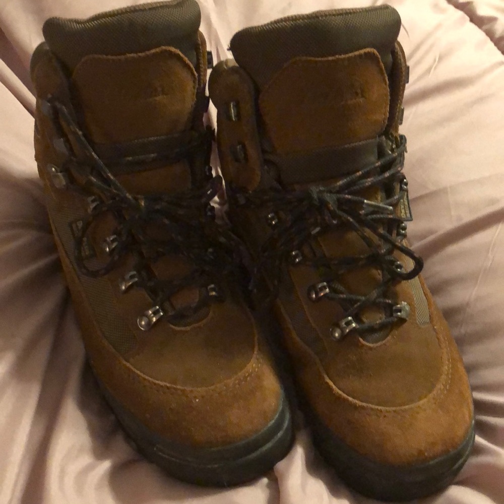 Cabellas boots